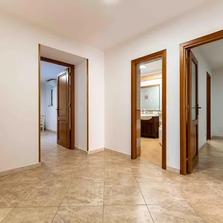 דירה John's House