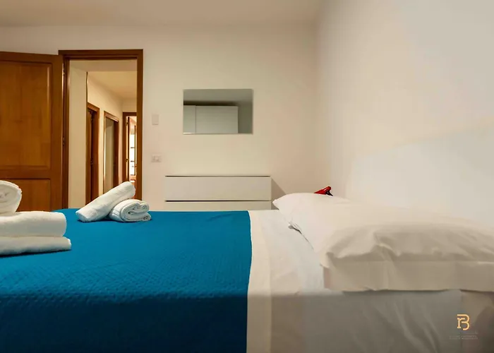 John's House * צ'פאלו