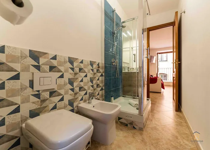 John's House * Чефалу