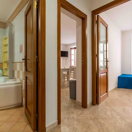 Апартаменти John's House *