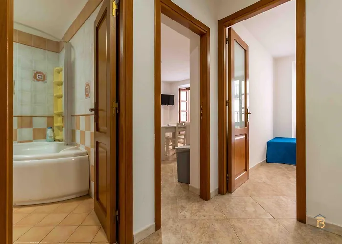 Apartment John's House *